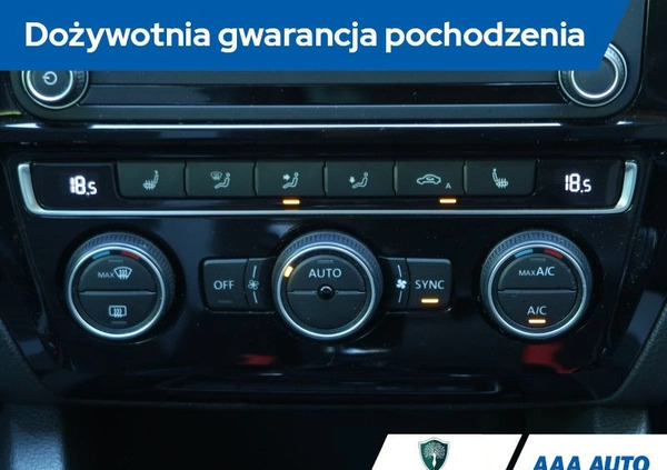 Volkswagen Jetta cena 43000 przebieg: 178493, rok produkcji 2015 z Brzeg małe 254